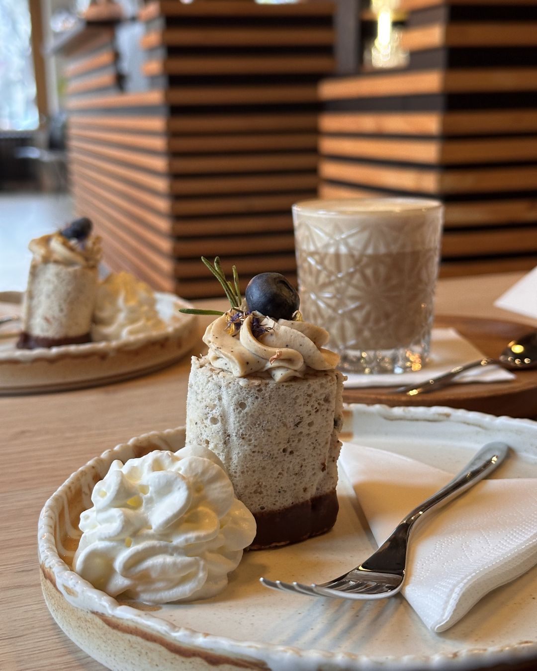 Příprava kávy v Blend Coffee